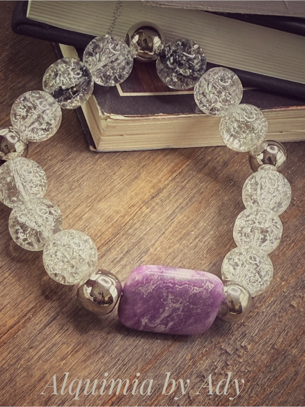 Lepidolite Purple Focal Stone & Clear Crackle Bead Bracelet